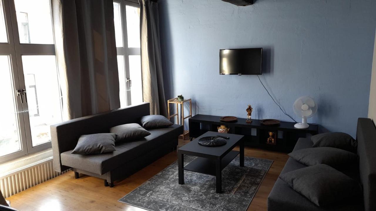 Blue Apartment In The Old Town アントウェルペン エクステリア 写真